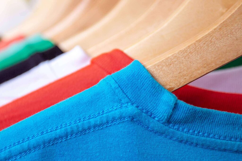 Pegadas, referencia en camisetas personalizadas y merchandising