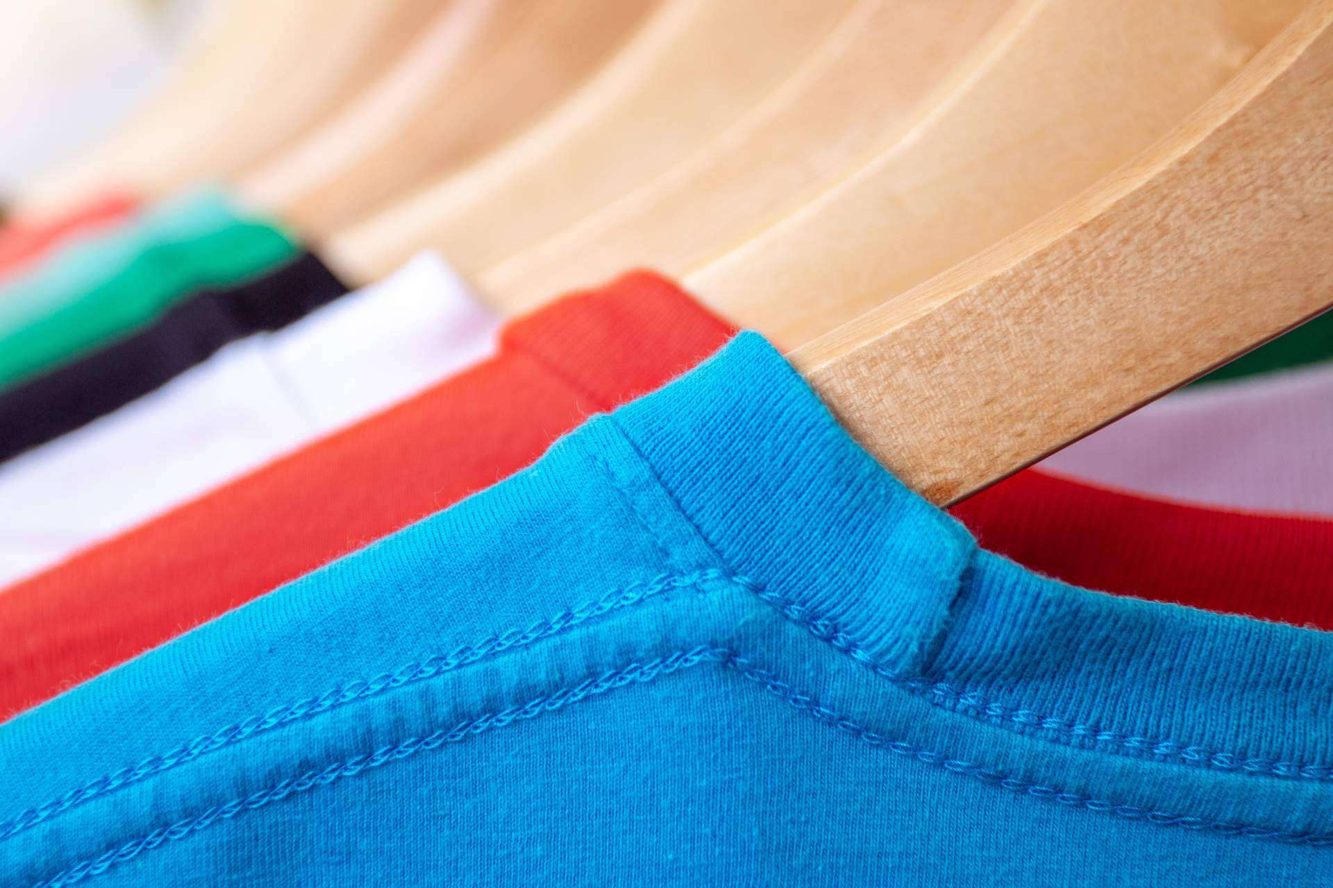 Pegadas, referencia en camisetas personalizadas y merchandising Pegadas, referencia en camisetas personalizadas y merchandising