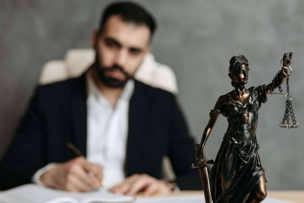 Legalcity impulsa la defensa de los derechos de los extranjeros con asesoramiento legal en Barcelona