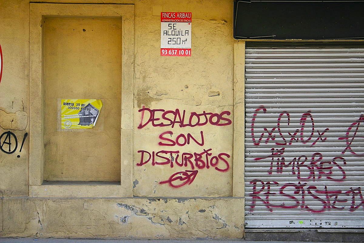 La compra de pisos okupados se realiza con fondos propios por no poder realizar su tasación, según Tecnotramit