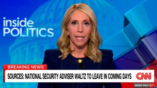 Trump cesa a Mike Waltz para salvar a Pete Hegseth en la crisis de Yemen y el Signalgate