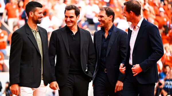 Rafa Nadal recibe un homenaje de leyenda en Roland Garros acompañado de Roger, Nole y Andy Rafa Nadal recibe un homenaje de leyenda en Roland Garros acompañado de Roger, Nole y Andy