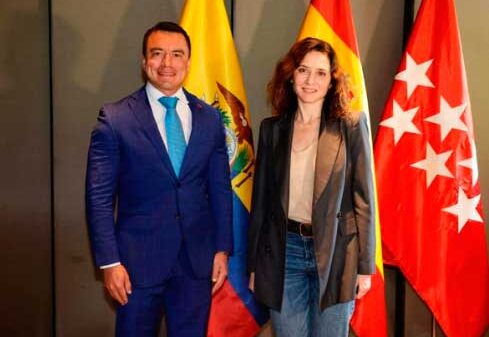 Ayuso bate su récord con 73 escaños y el 50%, y López el peor valorado Ayuso bate su récord con 73 escaños y el 50%, y López el peor valorado