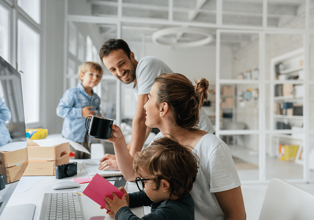 El ejemplo empieza en casa: el uso digital de los padres, clave en la educación tecnológica de los hijos