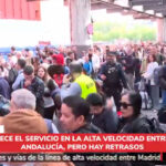 Feijóo y Ayuso avisan del hartazgo de los ciudadanos ante el caos de gestión de López en el AVE Feijóo y Ayuso avisan del hartazgo de los ciudadanos ante el caos de gestión de López en el AVE