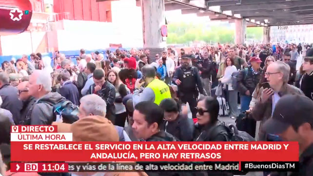 Feijóo y Ayuso avisan del hartazgo de los ciudadanos ante el caos de gestión de López en el AVE