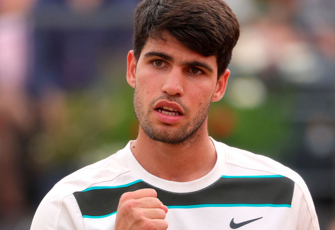 Carlos Alcaraz desconecta a Roberto Bautista y alcanza su sexta final de la temporada