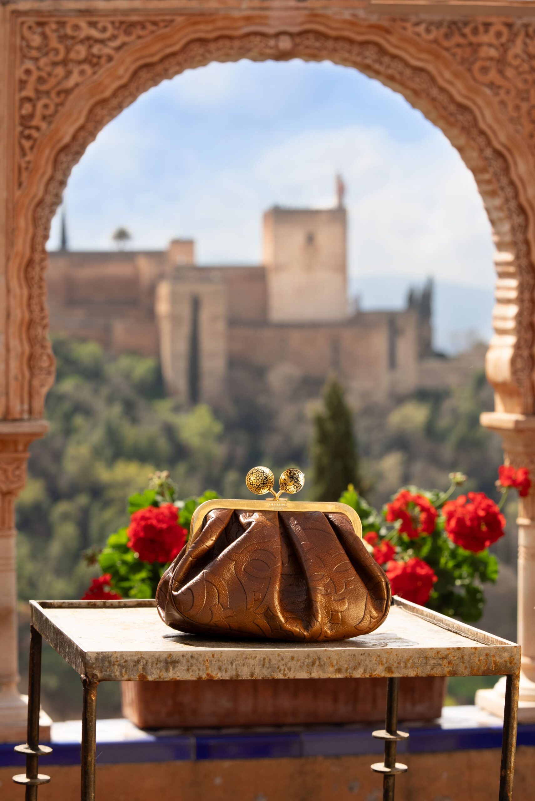 Weekend MaxMara presenta Pasticcino Bag World Tour Spanish Heritage Weekend MaxMara presenta Pasticcino Bag World Tour Spanish Heritage