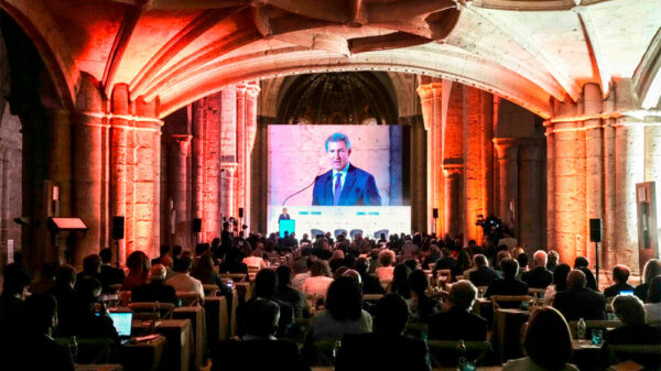 Los gurús electorales avanzan que Feijóo puede situar al PP en la mayoría absoluta