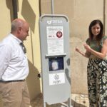 El Ayuntamiento de Elche instala 40 desfibriladores semiautomáticos de carga solar en espacios públicos El Ayuntamiento de Elche instala 40 desfibriladores semiautomáticos de carga solar en espacios públicos