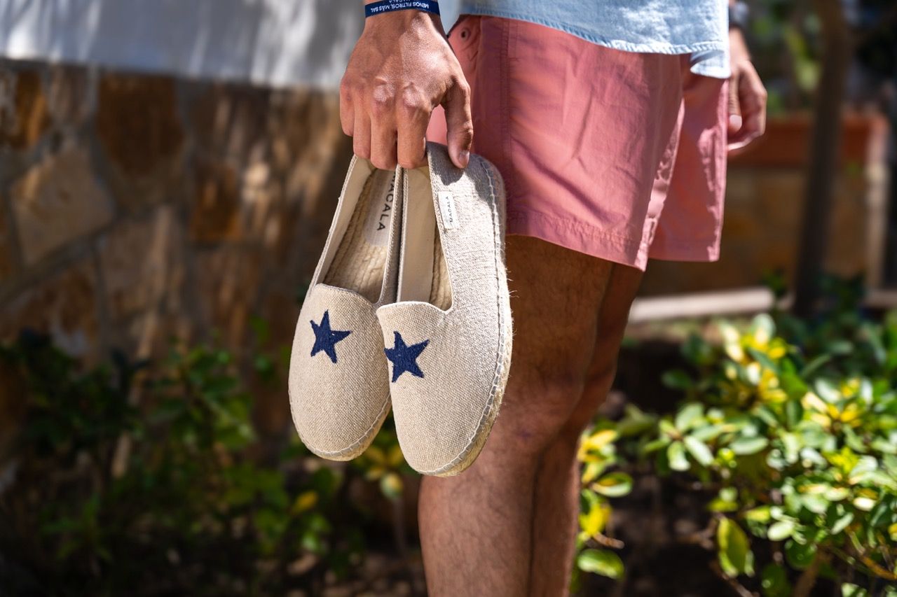 MACALA revoluciona el verano mediterráneo con sus alpargatas artesanales de diseño y producción local MACALA revoluciona el verano mediterráneo con sus alpargatas artesanales de diseño y producción local