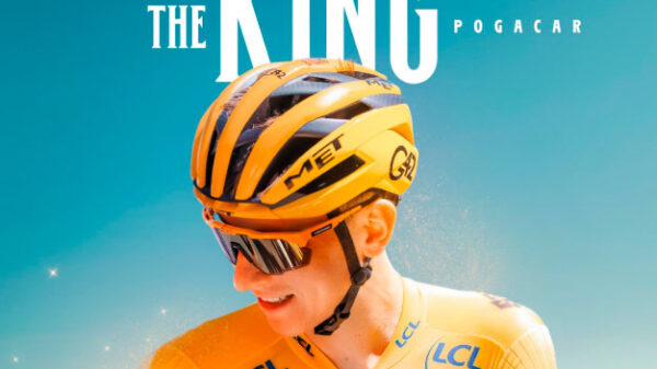 Pogacar celebra su cuarto Tour y Van Aert le roba el último show en París Pogacar celebra su cuarto Tour y Van Aert le roba el último show en París