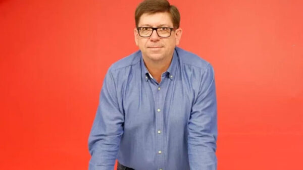 Estalló el escándalo en pleno Comité de PSOE al dimitir Salazar por acoso sexual