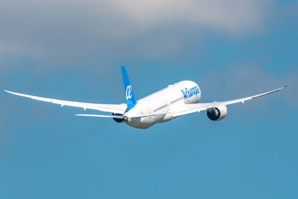 Air Europa refuerza su compromiso con la sostenibilidad en su Informe 2024