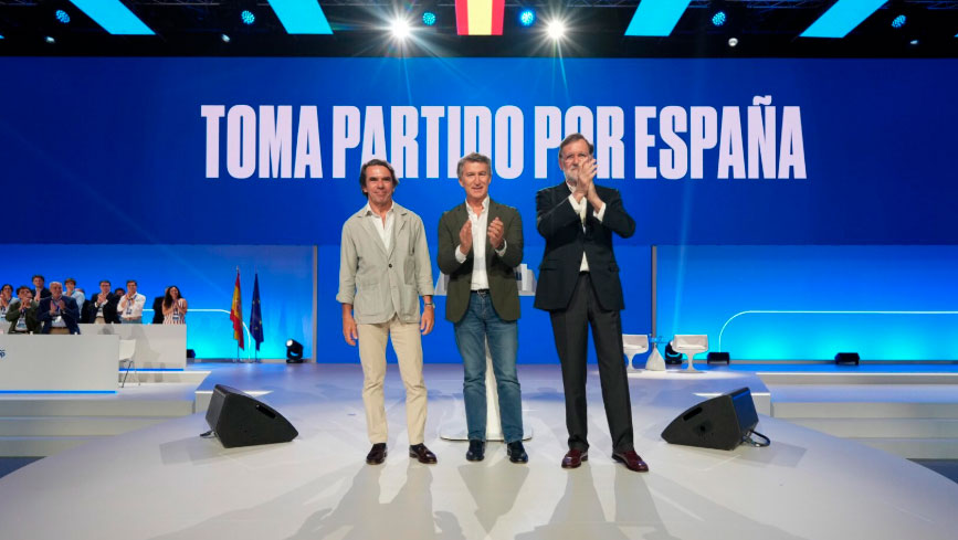 Un PSOE hundido y en psicosis, gran ovación a Cayetana y homenaje de Feijóo a las victorias de Aznar y Rajoy