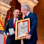 Azcón decreta tres días de luto en Aragón en la muerte de Javier Lambán