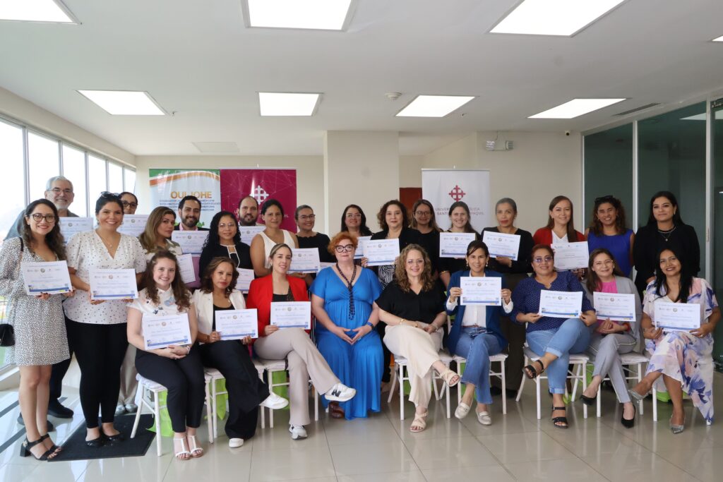 Doctrina Qualitas certifica a los representantes de las universidades de la Organización Universitaria Interamericana (OUI)