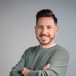 Charly Londono: la historia del coach que ha ayudado a más de 10.000 personas a hablar inglés con confianza Charly Londono: la historia del coach que ha ayudado a más de 10.000 personas a hablar inglés con confianza