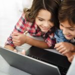Somos Conexión alerta de la importancia de una educación digital consciente para proteger el bienestar y la privacidad desde la infancia