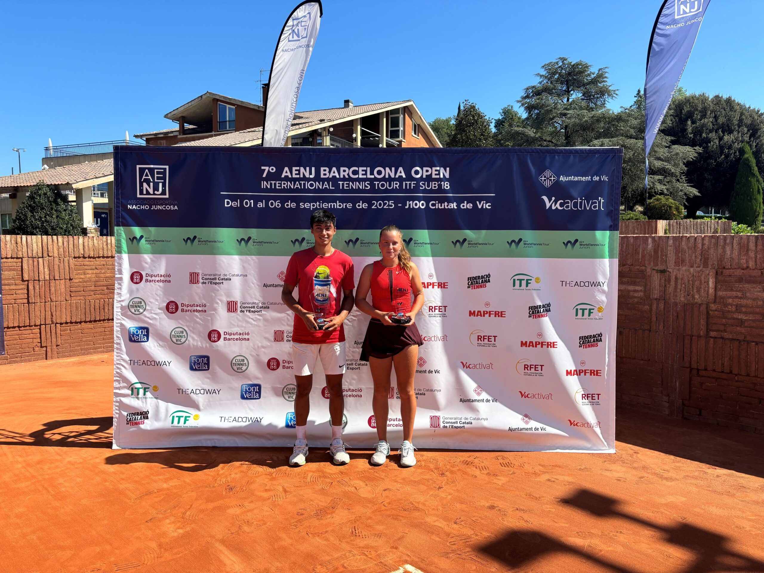 Kseniia Ruchkina y Aren Baybars ganadores del 7º AENJ Barcelona Open ITF – J100 Ciutat de Vic