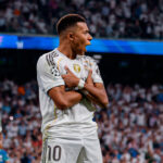 Mbappé se estrenó en Champions con un doblete de penalti y otro partidazo