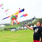 Una bloguera guatemalteca descubre el encanto de la cultura china cuando la artesanía de las cometas se une a la legendaria heroína en Wuhan