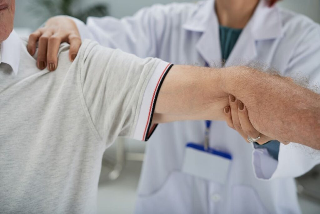El Hospital Quirónsalud Vitoria refuerza su apuesta por la ortopedia del adulto con un modelo orientado a tratamientos eficaces y recuperación funcional