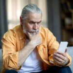 Los mayores, blanco fácil de las estafas digitales: cinco claves para prevenirlas