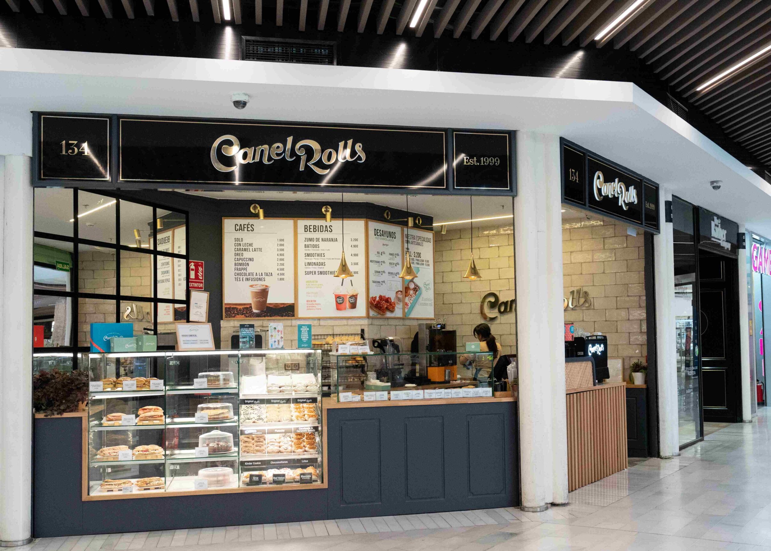 Canel Rolls renueva su emblemático local de La Vaguada, origen del grupo Inversiones Venespor