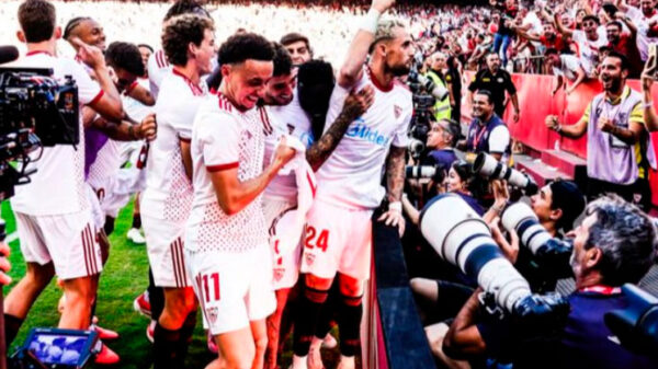 El Sevilla de Matías Almeyda aplasta al FC Barcelona (4-1) en el Sánchez Pizjuán