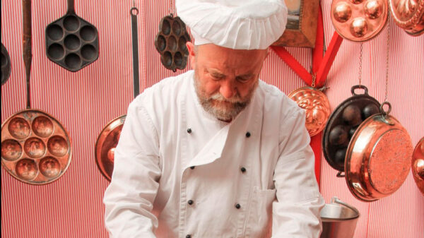 Día del Chef, Día de la Estadística, Día de la Osteoporosis, Viggo Mortensen y Dannii Minogue