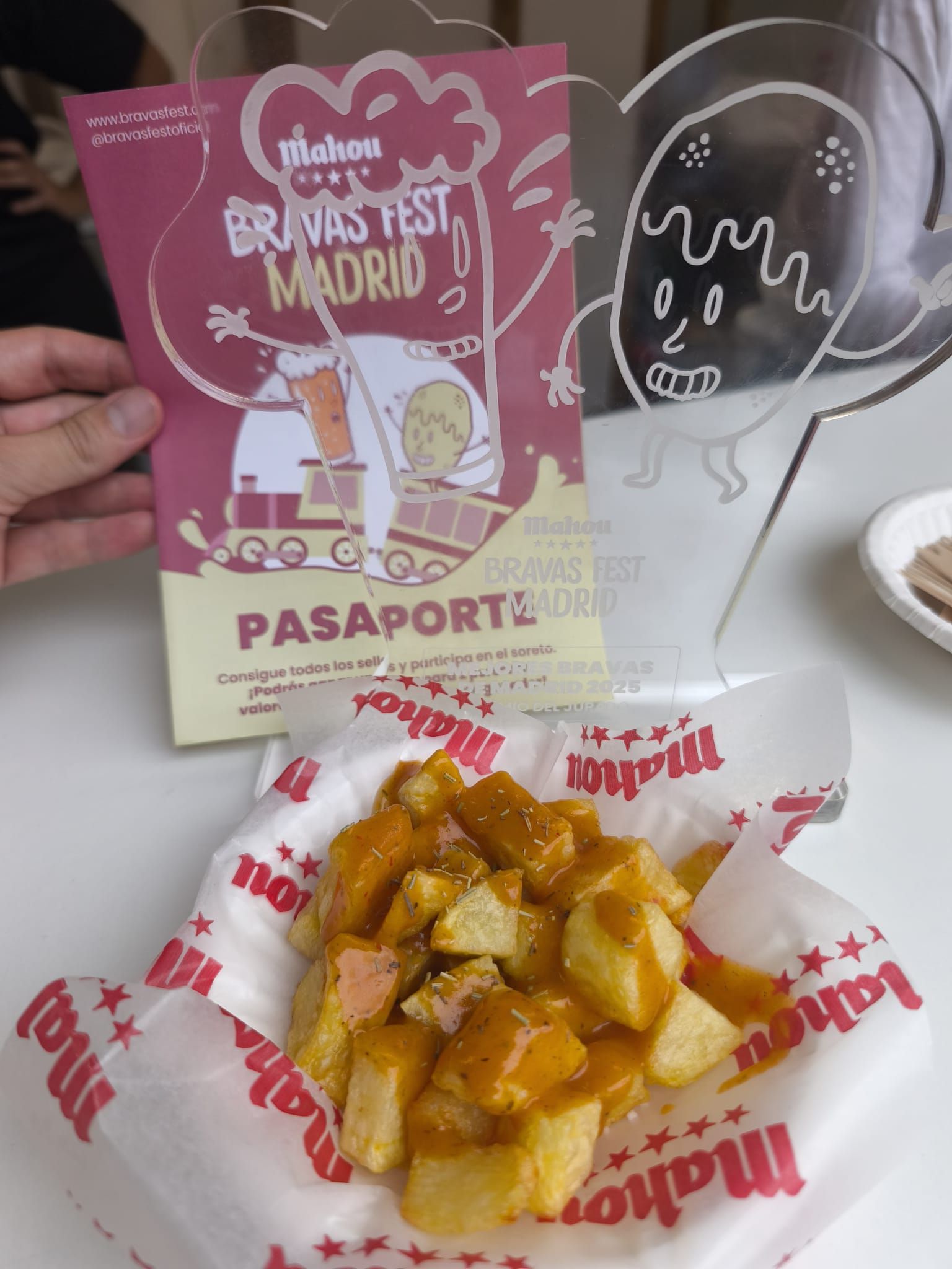 Taberna Acuerdo: el sabor castizo conquista Madrid con las Mejores Bravas de 2025 en el Mahou Bravas Fest