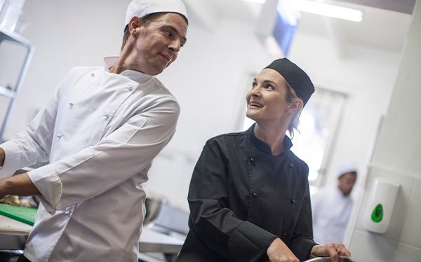 Formación Universitaria potencia la alta cocina profesional con su FP Preparatorio de Técnico Superior en Dirección de Cocina