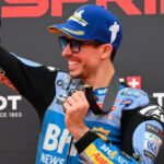 Álex Márquez atacó y controló el Sprint ante Acosta, y la pole para Bezzecchi
