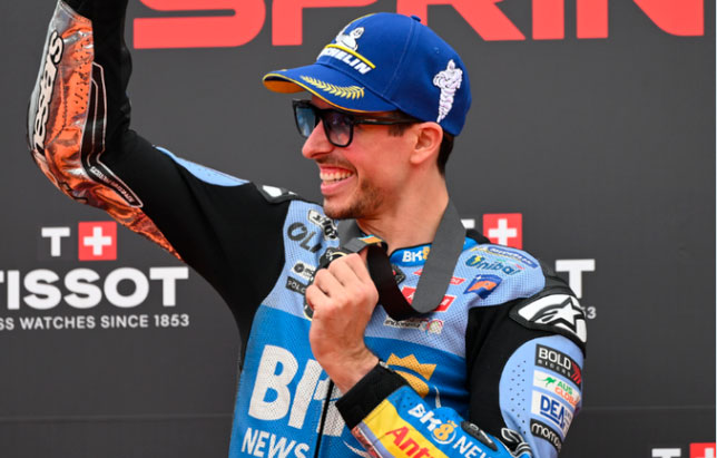 Álex Márquez atacó y controló el Sprint ante Acosta, y la pole para Bezzecchi Álex Márquez atacó y controló el Sprint ante Acosta, y la pole para Bezzecchi