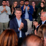 Feijóo urge valentía a Junts y Vox si Sánchez bloquea el Congreso y se niega a elecciones