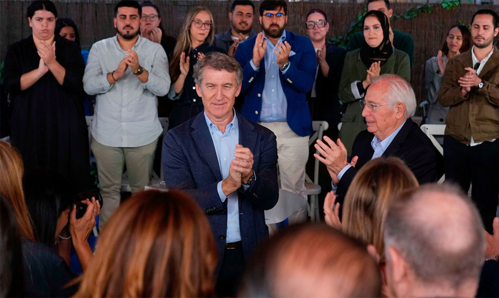 Feijóo urge valentía a Junts y Vox si Sánchez bloquea el Congreso y se niega a elecciones