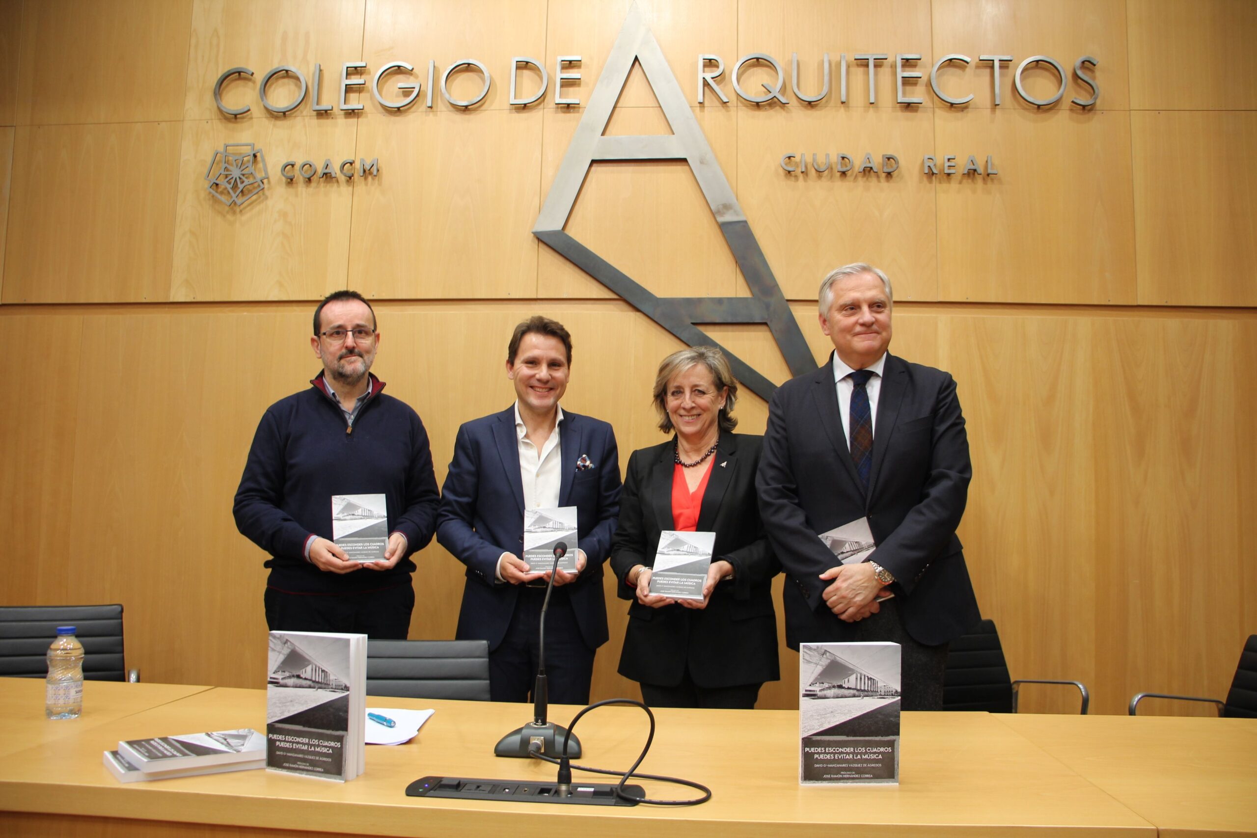 David García-Manzanares presenta, en Ciudad Real, su libro ‘Puedes esconder los cuadros, puedes evitar la música’