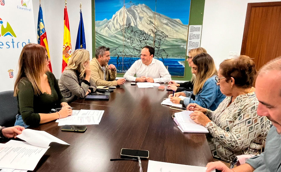 La misión de Feijóo a Juanfran de unidad, trabajo intenso y serio, y sanar heridas
