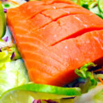 Exquisito salmón con un toque salvaje y afrodisíaco para fiestas Exquisito salmón con un toque salvaje y afrodisíaco para fiestas