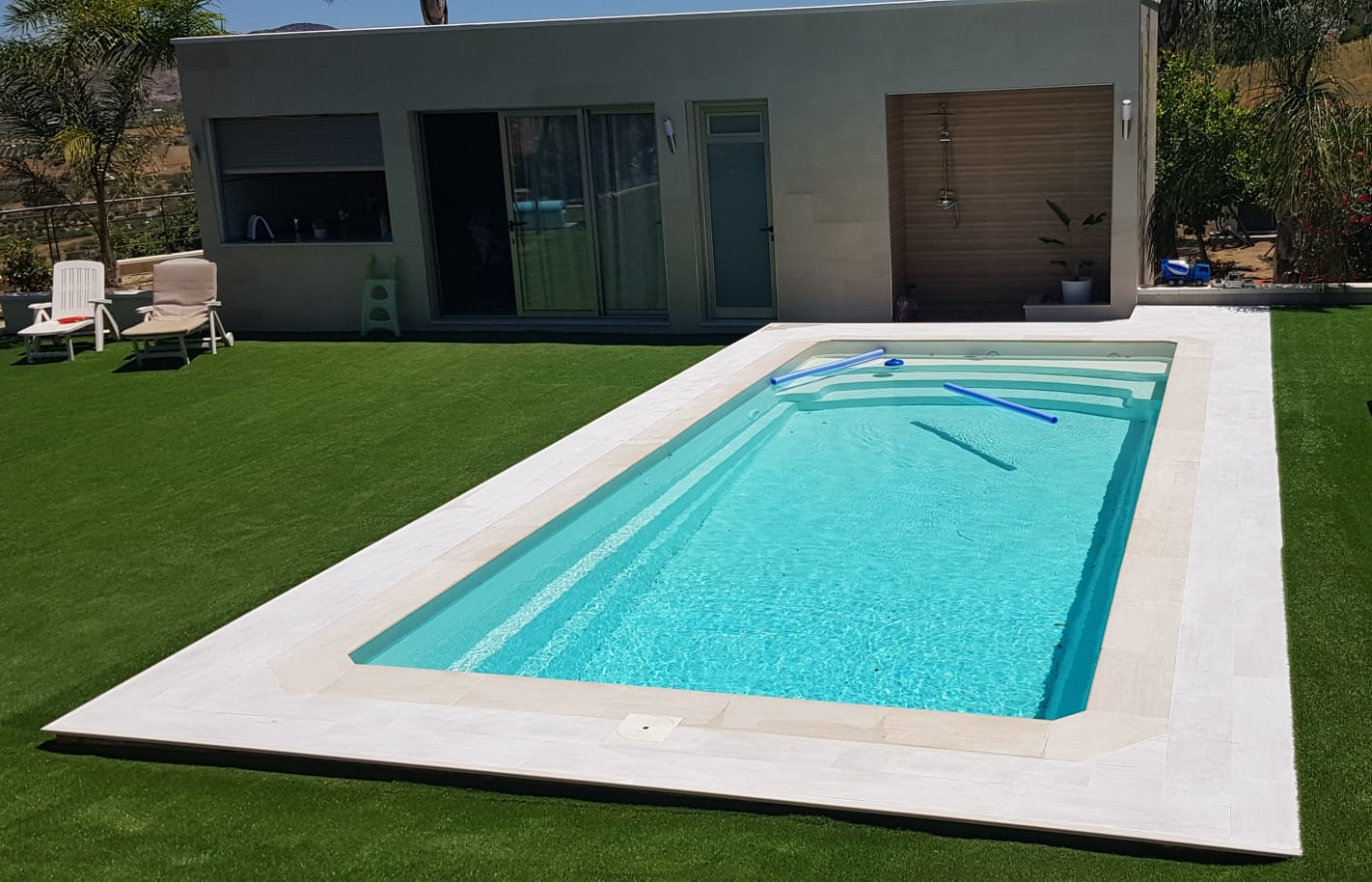 Poliéster Casariche lidera el mercado de depósitos y piscinas de poliéster con soluciones personalizadas de alta durabilidad