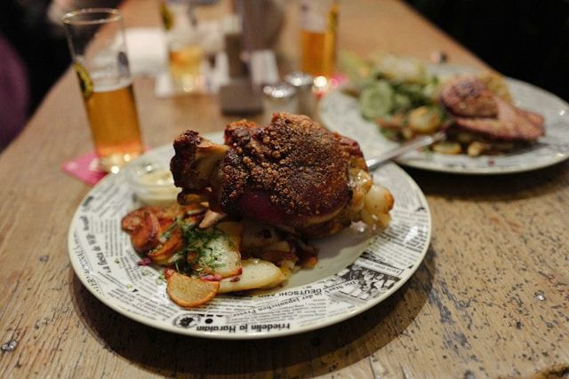 Restaurante Krüger: el epicentro de la gastronomía alemana en Madrid celebra la tradición bávara en pleno corazón de la capital