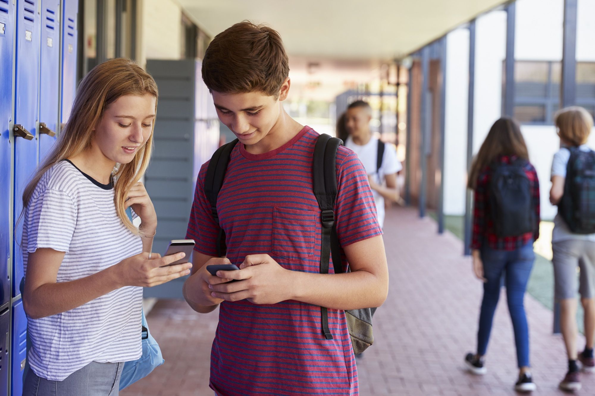 Mensajes efímeros, un riesgo persistente en el entorno digital de los menores
