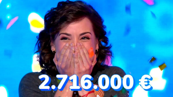 Rosa, Manu y el Bote de Pasapalabra dan la gloria a Antena 3 en un día para enmarcar Rosa, Manu y el Bote de Pasapalabra dan la gloria a Antena 3 en un día para enmarcar