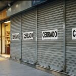 PIB al alza vs persianas a la baja: La Casa del TPV alerta de la caída del pequeño comercio en 2025 pese al crecimiento del PIB