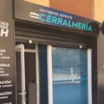 Cerralmería refuerza su servicio de cerrajeros 24 horas en Almería