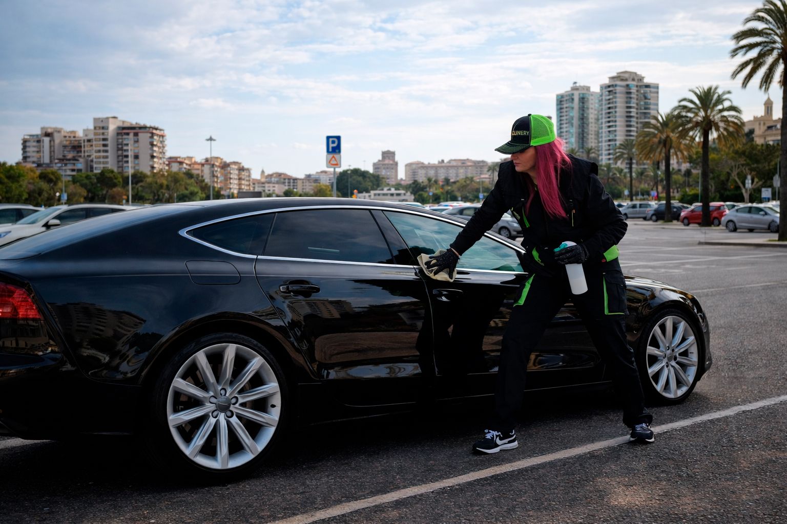 Valencia, pionera en servicios urbanos de vanguardia: limpieza de coches en el lugar de estacionamiento Valencia, pionera en servicios urbanos de vanguardia: limpieza de coches en el lugar de estacionamiento