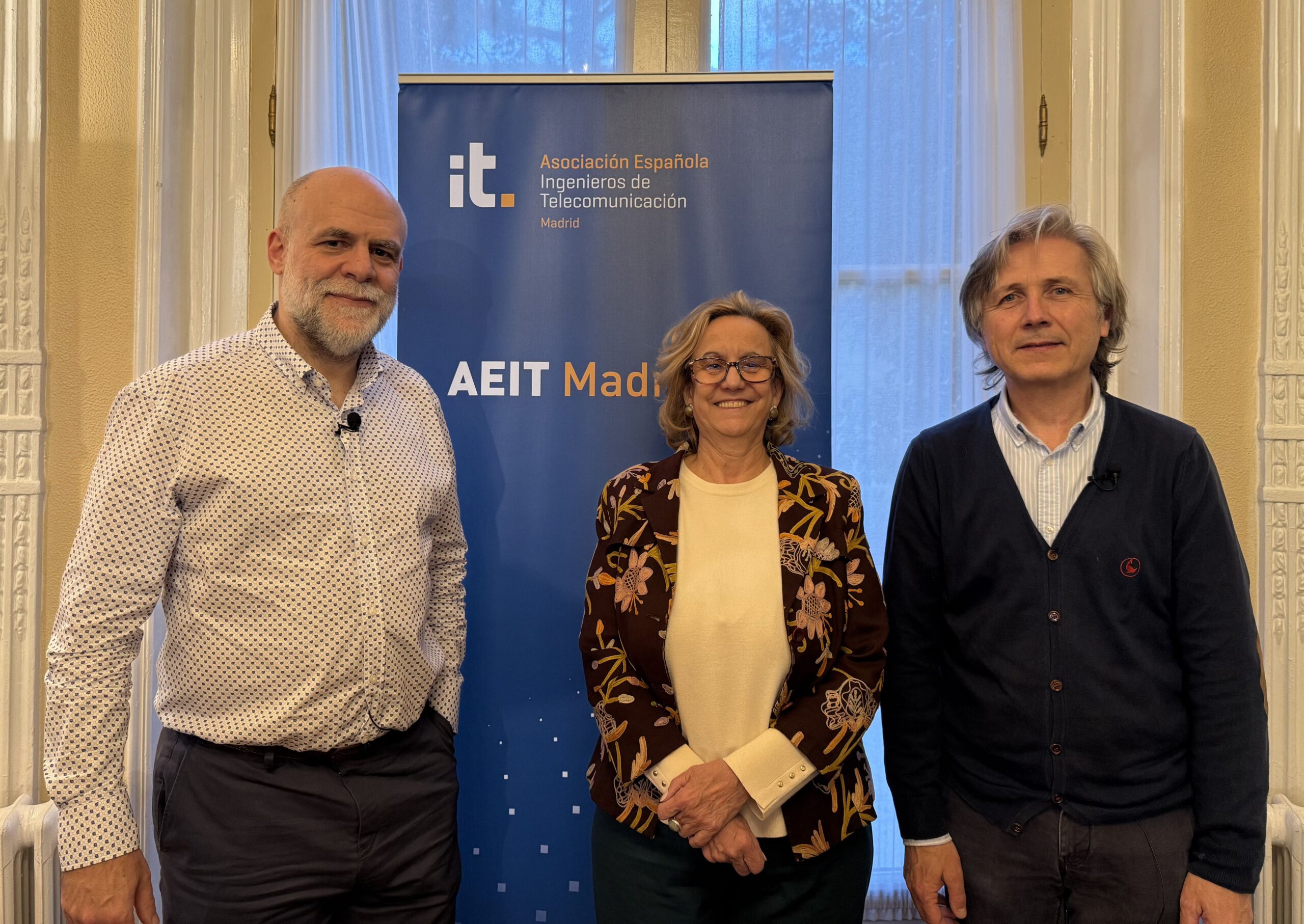 La AEIT-Madrid destaca el papel de los ingenieros de telecomunicación en tecnología cuántica y satelital
