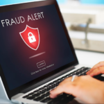 Lyra alerta sobre la nueva generación de ataques en pagos digitales: del fraude masivo al fraude invisible Lyra alerta sobre la nueva generación de ataques en pagos digitales: del fraude masivo al fraude invisible