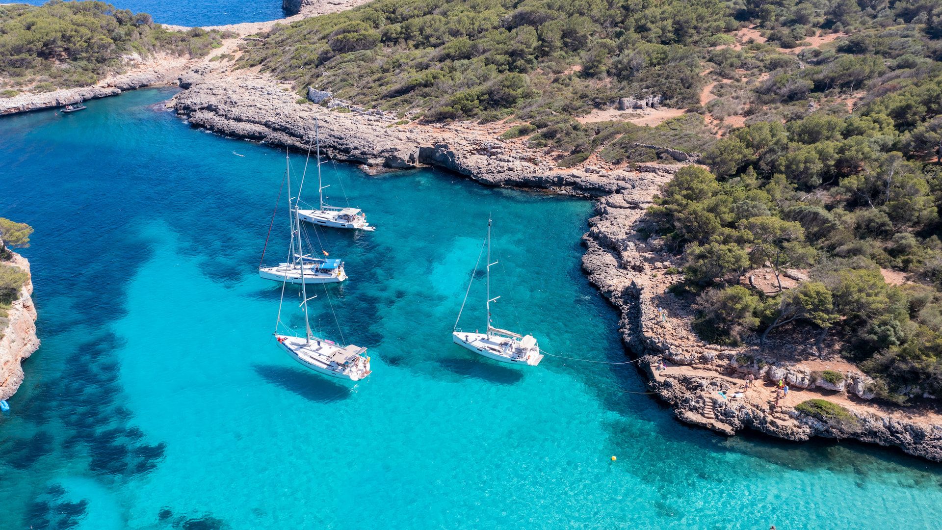 El barco que genera su propia energía: Pi Nautic llega al Mediterráneo